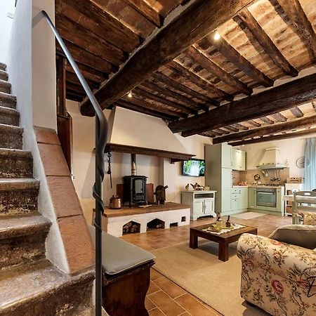 A Casa Di Titta Villa Terricciola Bagian luar foto