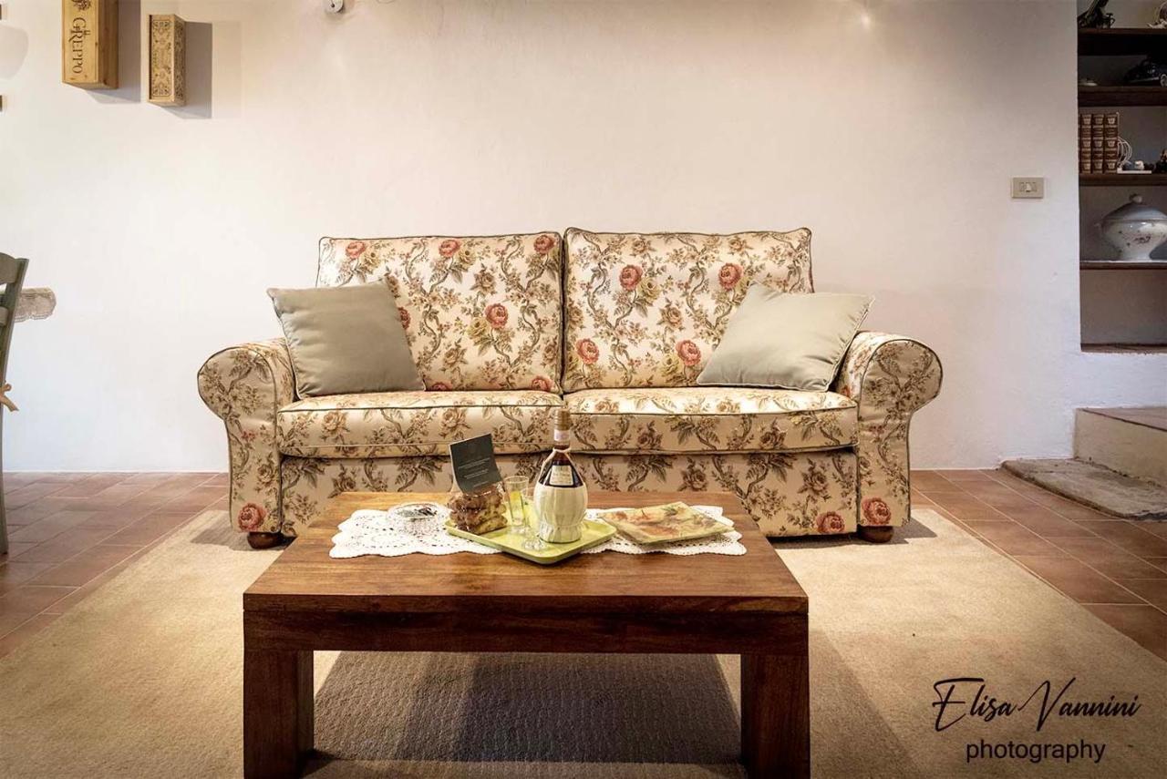 A Casa Di Titta Villa Terricciola Bagian luar foto