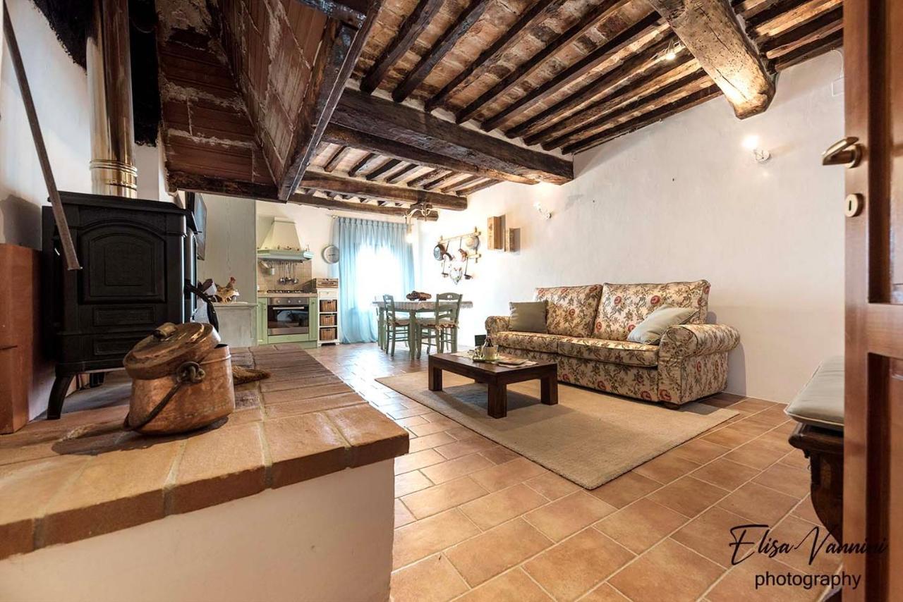 A Casa Di Titta Villa Terricciola Bagian luar foto