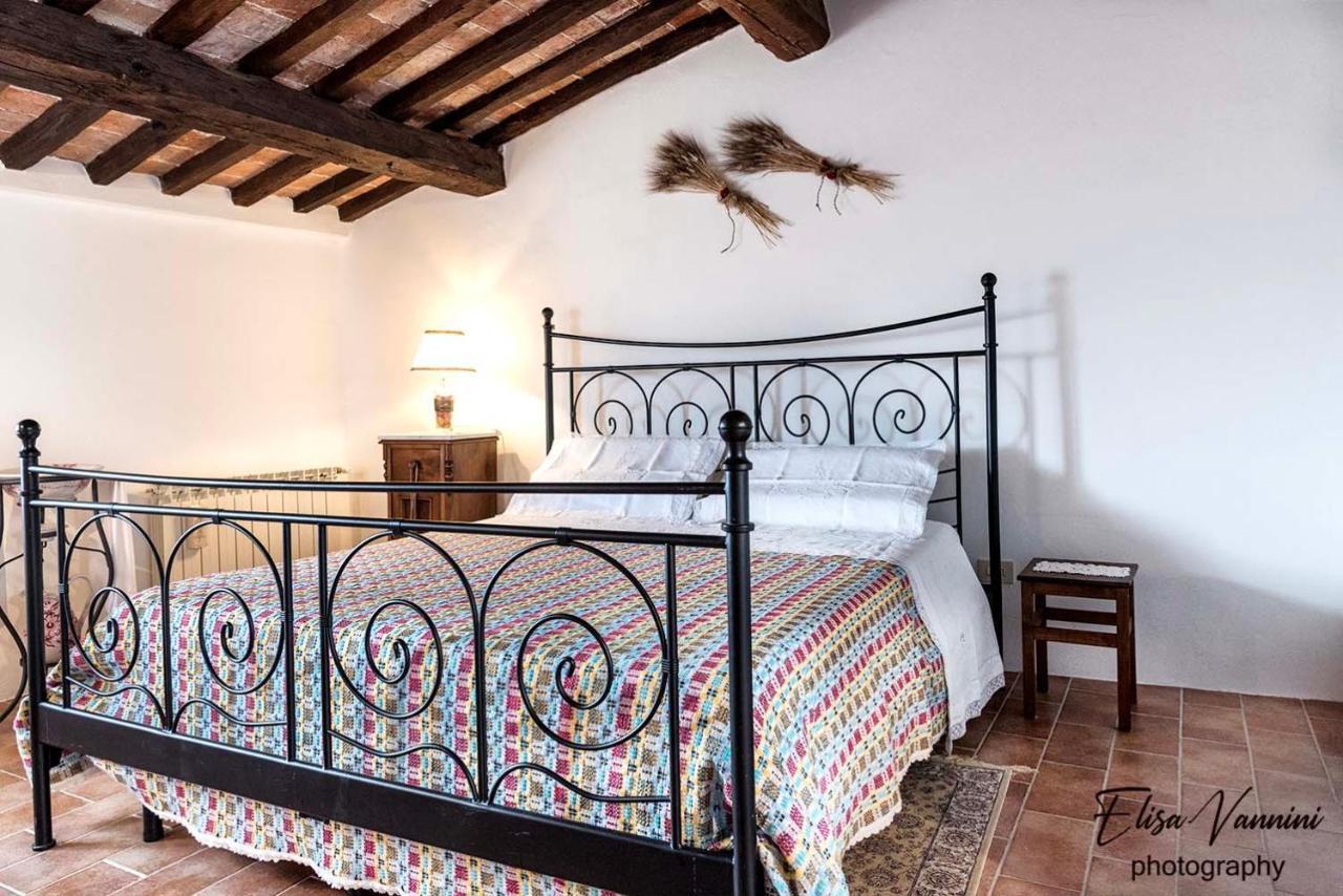 A Casa Di Titta Villa Terricciola Bagian luar foto