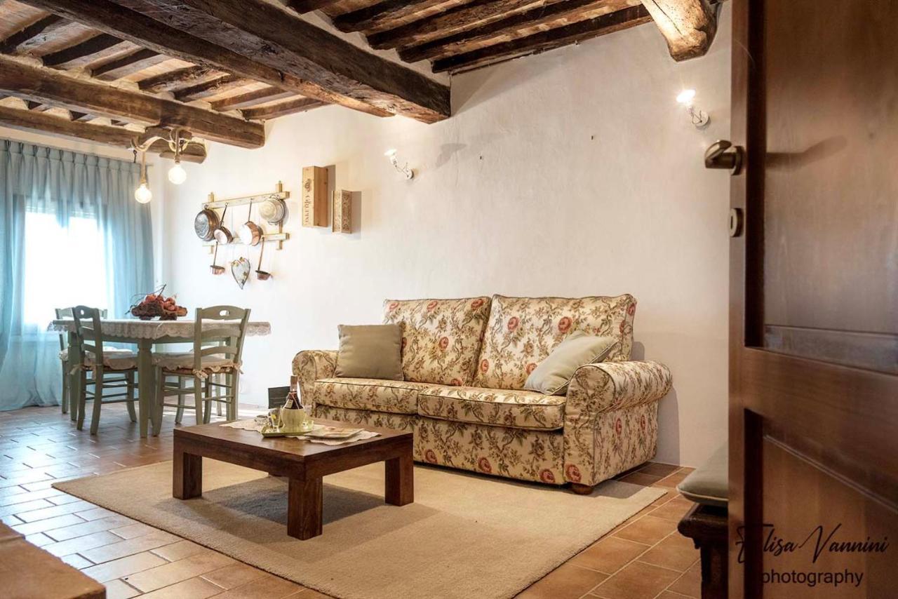 A Casa Di Titta Villa Terricciola Bagian luar foto