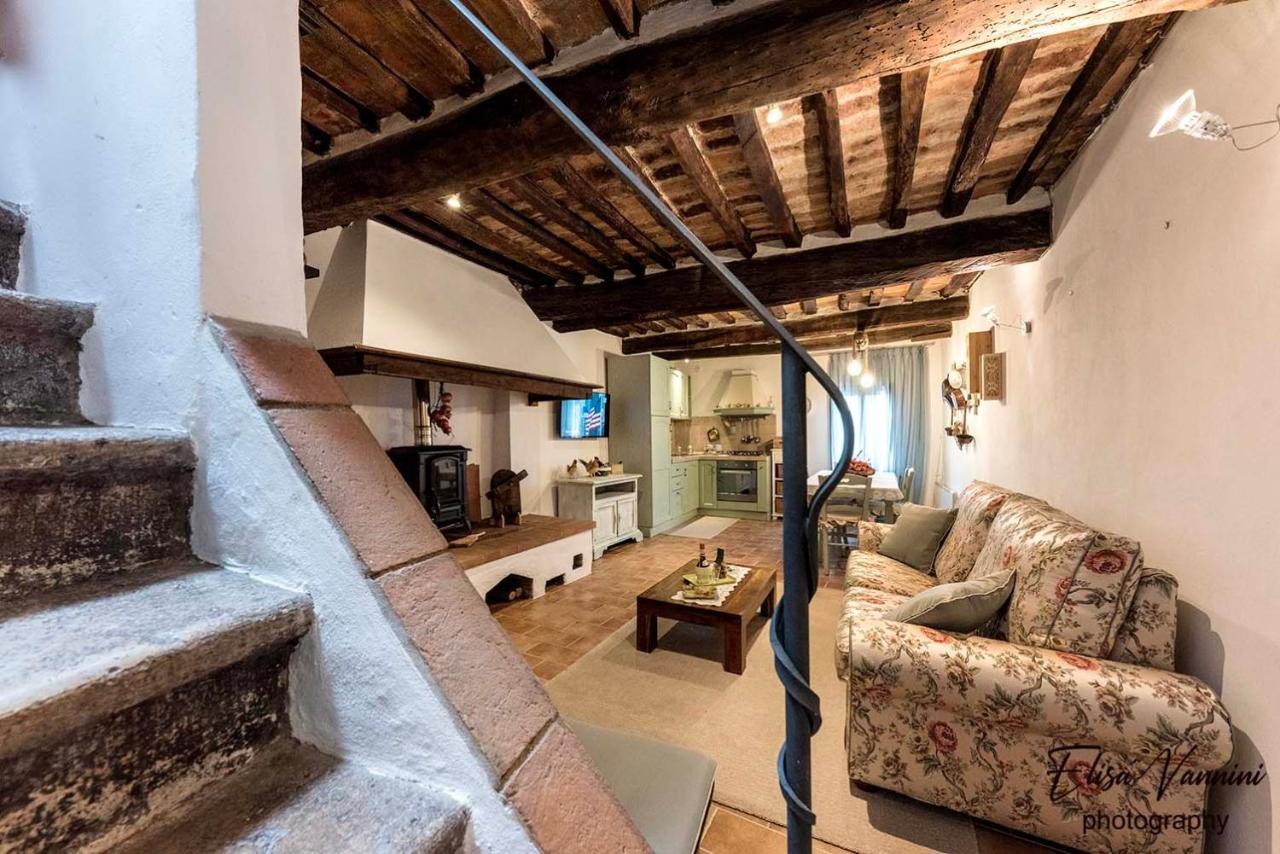 A Casa Di Titta Villa Terricciola Bagian luar foto